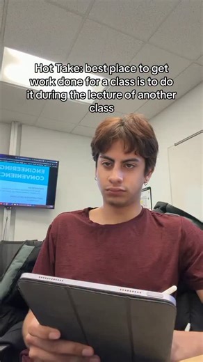 Chelsea Janiya on Instagram: "You're just so much more productive #college #lecture #math #class"