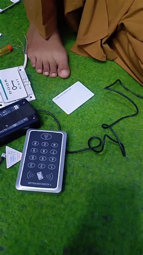 Keypad Access Control for Homes & Offices — Keyless Entry Security