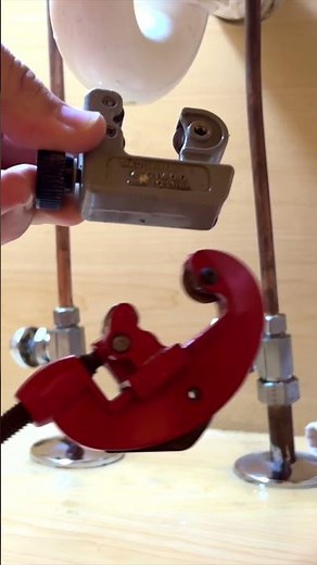 How to Cut Copper Pipe Fast - Tips to Use a Plumbing Pipe Cutter #diy #plumbing