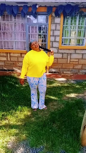 TikTok · simple dee