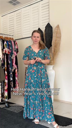 2.9K views | New Year’s resolutions for 2026: ✔️ More beach days ✔️ More saying yes to slowing down ✔️ Less saying “just one more email” at 11pm 﫠 What’s your “real life” goal for 2026? | Daisy’s Closet | Facebook