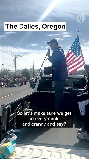 Ron Wyden joins Oregon ‘No Kings’ rallies, urges grassroots politics against Trump