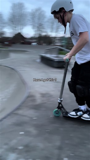 Mastering Finger Scooter Tricks at the Skate Park