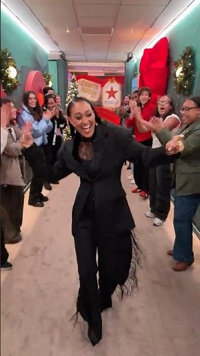 Who did it best? Our guests turned the Holiday Spirit Tunnel into a full-on holiday runway this week