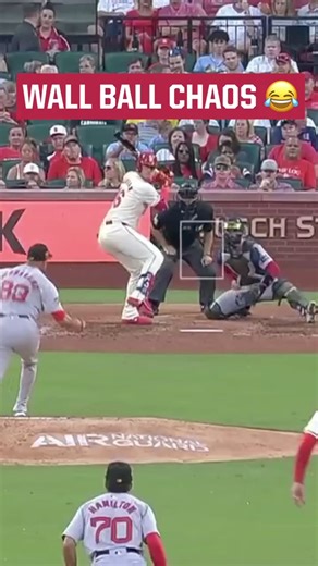 WALL BALL! | MLB