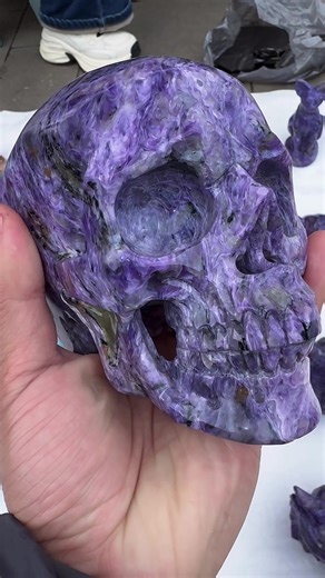 Charoite Skull Carving: Nature's Unique Power