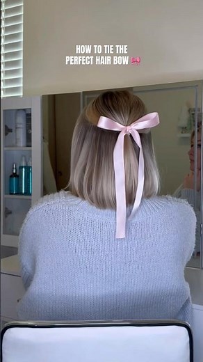 How to tie the perfect hair bow using a ribbon #hairbowtutorial #hairstyleinspo #hairhack