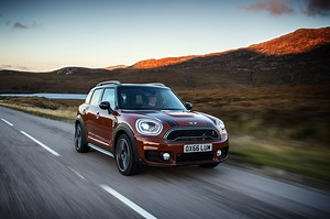 Motor Trend drives 2017 MINI Countryman