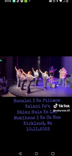 I had the honor to be part of Kalani Pe‘a Fall Tour 2023. Performing, Hanalei I Ka Pilimoe, alongside my hula sisters of Hālau Hula Ka Lei Mokihana I Ka Ua Noe. 💜 @kalanipeamusic #grammyawardwinner #hanaleiikapilimoe #hālauhulakaleimokihanaikauanoe #moonlight #hanalei #kirklandwashington #seattlewashington #yessahblessah