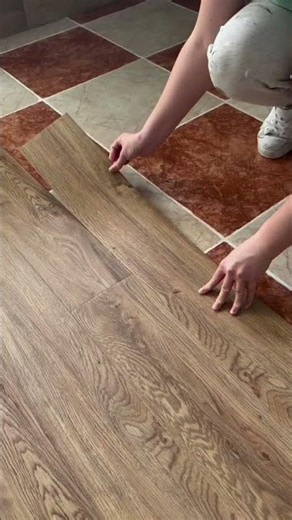🏡 Laminate Look Vinyl Floor Tiles – Stylish, Waterproof Flooring for a Fast DIY Home Makeover! ✨🔥