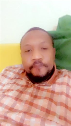 Vidéos de Le requin 🦈 🦈blanc🇨🇮🇫🇷 (@lerequinblanc_) avec son original - Le requin 🦈 🦈blanc🇨🇮🇫🇷