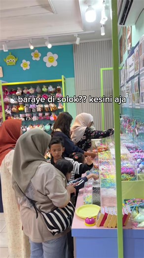 Helloo Box (@hellobox_)’s videos with original sound - Rais Family