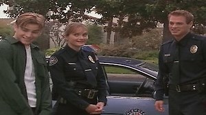 Watch 7th Heaven Season 7 Episode 8 - Peer Pressure