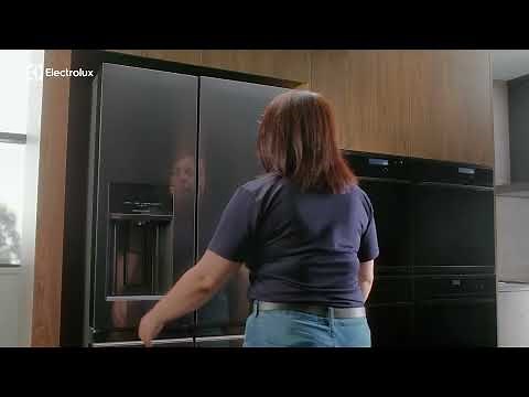 How-To | Align and level the cabinet and doors of your Electrolux refrigerator