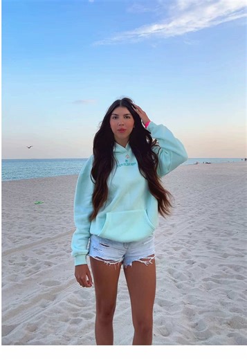 Dancing in Miami Beach: Dance Tutorial at Pink Palm