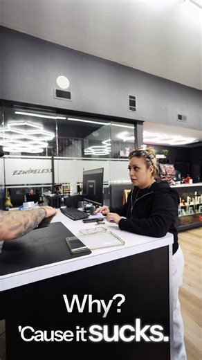 EZ Wireless🏆 Est. 2012 🇲🇽 | Let’s get her a new case and some screen protectors! 🤘🏼 | Instagram