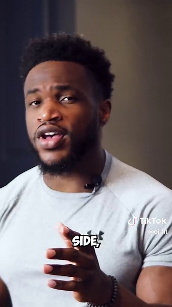 How do you train? Heavy weights with fewer reps or Light weights with more repetitions? ✔️ Lifting heavy weights focuses on increasing strength by putting stress on your muscles, leading your body to adapt. In return, you’ll be able to build muscle (hypertrophy). Typically, you’re pushing 90-98% of your maximum capacity. ✔️ More reps with lighter weights focus on improving muscle endurance and enhancing your stamina to last longer during intense training. You expend a lot of energy, which can he