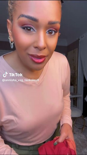 You need some basic tees in your wardrobe😍 @Showitty #creatorsearchinsights #basictopsforwomen #basictshirts #3pktshirts #longsleeveshirt #showitty #tiktokshopholidayhaul #tiktokshopblackfriday #toptieroctober #scarygooddeals #falloutfits #autumnfashion #affordablefashion #fashiontiktok