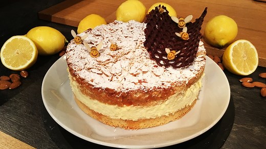 Wir in Bayern | Rezept: Franzis Bienenstichtorte