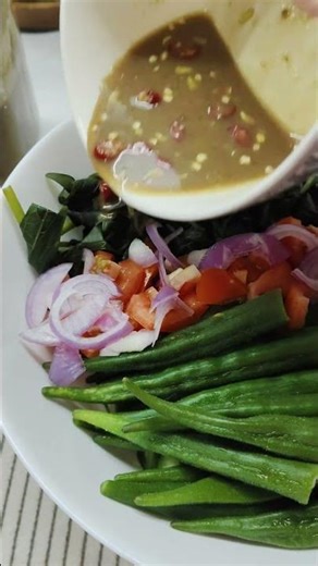 Mag gulay muna tayo #food #filipinofood #cookingathome #filipinorecipe #gulay #isda #tilapia