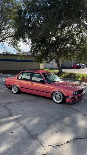 Modified BMW 325i Gusheshe Stance | BMW E30 325is