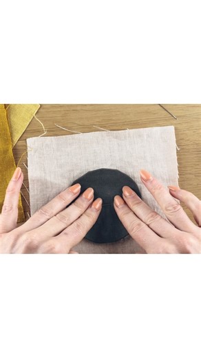 Rebekah Johnston on Instagram: "Struggling with needle turn appliqué? 🧵 You’re not alone! Did you know I’ve got a free tutorial that covers: ✔️ Straight lines, curves, and points ✔️ Handy tips for the most common beginner problems ✔️ The best fabrics and threads to use for smooth results ✨ Plus, when you join my mailing list, you’ll also get a free step-by-step guide. 👉 Comment appliqué below and I’ll send you the link to both! #applique #handsewing #sewingtutorial #textileart #fblifestyle"