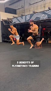 ⚡️5 Benefits of Plyometric Training⚡️⁠ ⁠ If you want to develop real power, strength & speed you MUST include plyometrics into your training.⁠ ⁠ Plyometrics can be done with contrast training, where you couple a strength exercise, like a heavy reverse lunge straight into these explosive switch lunges.⁠ ⁠ They can also be done prior to your strength training to prime the CNS for activation purposes.⁠ ⁠ However you decide to incorporate them, make sure to add them 2-3x/week and watch your athletic
