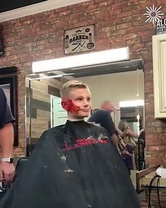 Barber plays a hilarious prank on his young client!🤣 | MetDaan