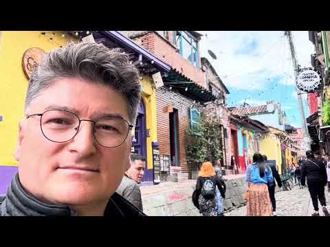 COLOMBIA 🇨🇴 Bogota - City Walk & Journalists‘ Park