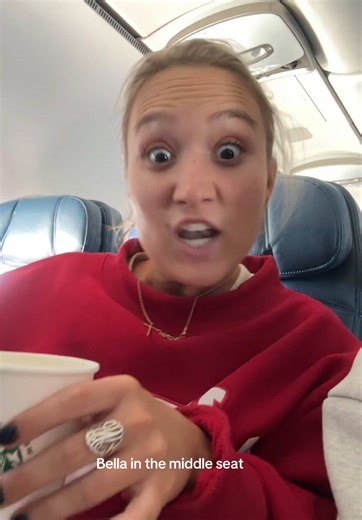 Choosing the Best Airplane Seat: Window or Aisle?