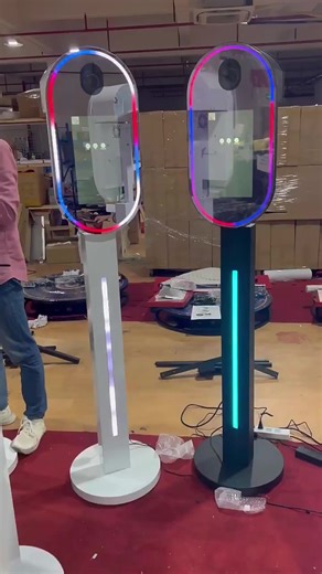 Shen Zhen Fantasy View Technology Touch Screen Photo Booth With Software