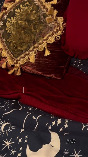 Unbox a New Year Subscription Box from Lush Cosmetics