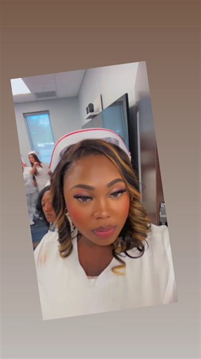 Nursing schoool doneeeeee 💚💚💚👩🏽‍⚕️👩🏽‍⚕️👩🏽‍⚕️‼️‼️‼️