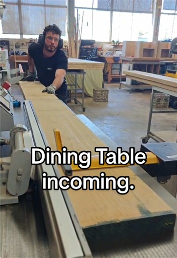 Custom Oak Dining Table in the making #woodwork #woodworking #artifex #behindthescenes #tradiesoftiktok