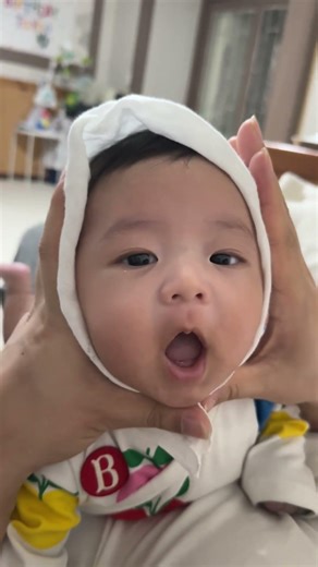 성냥 사세... 우에에엥!" 장단 맞춰주기 힘든 성냥팔이 도현이 ㅋㅋㅋ | Matchstick Baby's Hilarious Meltdown 🤣