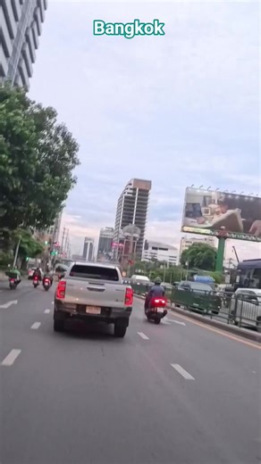 Hi! I’m Matees, and welcome to Moto World Explorer, a moto adventure channel. I’m so happy to have you here and I hope you enjoy all my videos and Shorts. On my channel, you’ll find everything from POV motorcycle ride, motorcycle adventure vlog, motovlog daily ride, motorcycle POV ride, touring on a motorcycle, and adventure motorcycle trip. See what it’s like riding a motorbike in [country/city], exploring the best motorcycle rides, including motovlog highway ride and motorcycle travel vlog. Ev