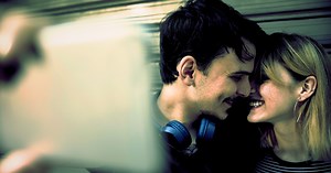 5 Outdated Dating Rules You Can Completely Ignore