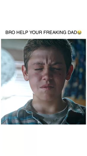 Movies | Memes | Streamers on Instagram: "BRO HELP YOUR FREAKING DAD😭 Credits: Showtime (network), developed by John Wells, based on the UK series by Paul Abbott, starring Emmy Rossum, William H. Macy, Jeremy Allen White, Cameron Monaghan, Shanola Hampton, Steve Howey, Emma Kenney, Ethan Cutkosky Shameless (2011–2021) is a dramedy about the chaotic, fiercely loyal Gallagher family on Chicago’s South Side. Led—barely—by their neglectful, alcoholic father Frank (William H. Macy), the six siblings