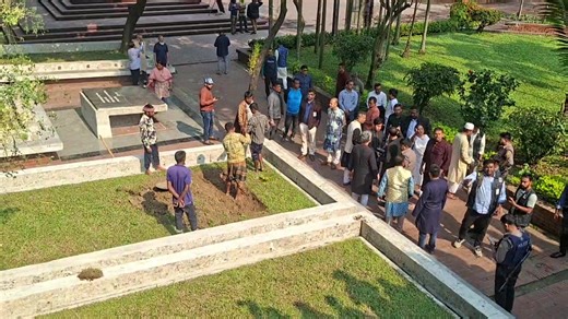 Live: শহীদ শরীফ ওসমান হাদীর ক/ব/র খোঁড়া শুরু হয়েছে | The Daily Inqilab