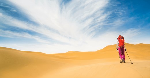 Hiking in Hot Weather: Essential Guide to Stay Cool, Safe, and Hydrated