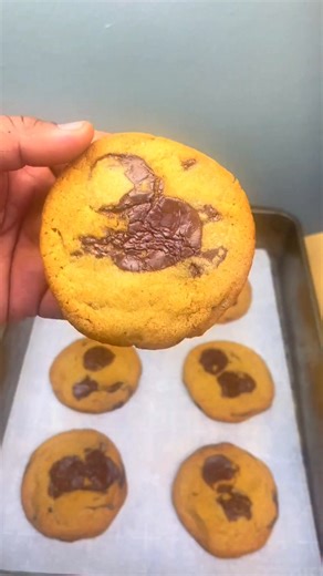 These brown butter chocolate chip cookies are unreal. Crispy edges, gooey centers, rich nutty flavor from the brown butter, and puddles of melty chocolate. No chill time needed, no stand mixer required—just pure bakery-style cookie magic. Save this brown butter cookie recipe because you’ll want it on repeat! 170g (¾ cup) European unsalted butter, browned 210g (1 cup packed) dark brown sugar 100g (½ cup) granulated sugar 1½ tsp fine sea salt 2 tsp pure vanilla extract ½ tsp baking powder ½ tsp ba