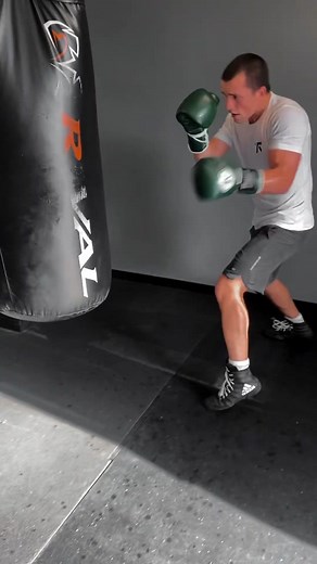 Greek superstar Adreas Katzourakis starting the week off strong and dedicated! 🥊 Fight date to be announced soon! #greekboxing #boxing