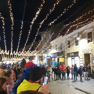 Pe străzile din centrul orașului! Visit Brasov Romania 🇷🇴 ✅️ Domnul ICS 💯 #oamenicucapra #Republicii #Brasov #Romania | Visit Brasov Romania