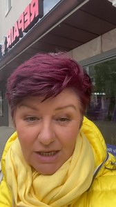 Ich habe Hunger. Ich bin hungrig. Ich gehe in die Bäckerei. Wohin? Incotro? acuzativ ich bin in der Bäckerei. Unde? Wo? dativ das Brot die Brötchen pl. das Brötchen sg. Draußen ist frisch. Afara este racoare. | Viorica Robina învățăm germană împreună