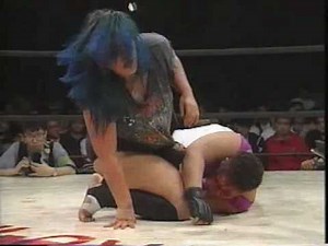 ブル中野 vs. アジャ・コング 3/4