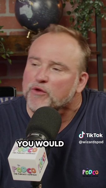 Who’s excited for the new show??? 🙋‍♀️ Can’t wait to see all the new (and old) stuff! #wizardsofwaverlyplace #disneychannel #wizardspod #wowp #podcast #JerryRusso #fyp #foryou