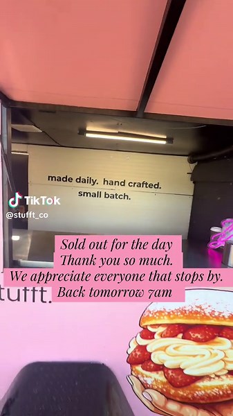 stufft_co (@stufft_co)’s videos with Everybody Everybody - Black Box