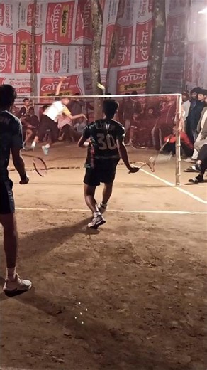 Amazing Badminton Trick Shot