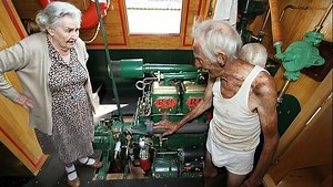 114K views · 204 reactions | Canal boater and his engine #canal #narrowboat #canalboat #british #boat #vintageengine | Canal Boats | Facebook