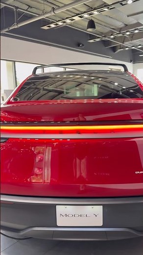 2026 Tesla Model Y Refresh in Ultra Red Color | Lights